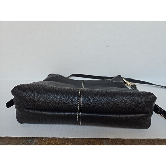 Dooney And Bourke Pebble Leather Crossbody Shoulder Bag Black Magnetic Snap Hobo - Picture 5 of 16